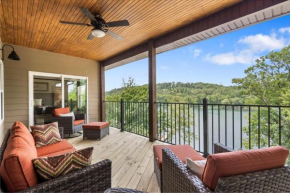 Lakeshore Getaway